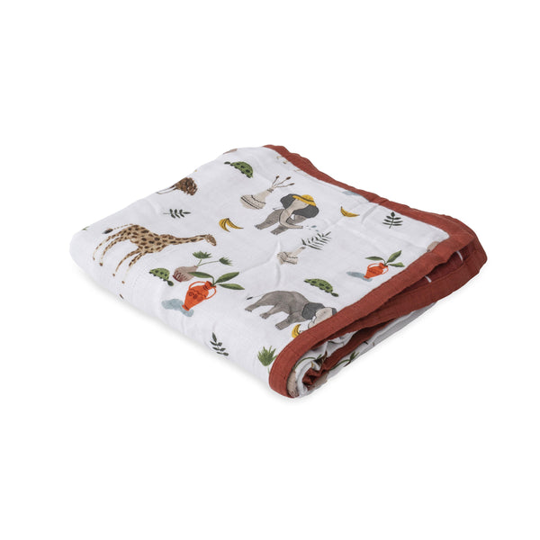 Little Unicorn Deluxe Muslin Quilt Safari Social