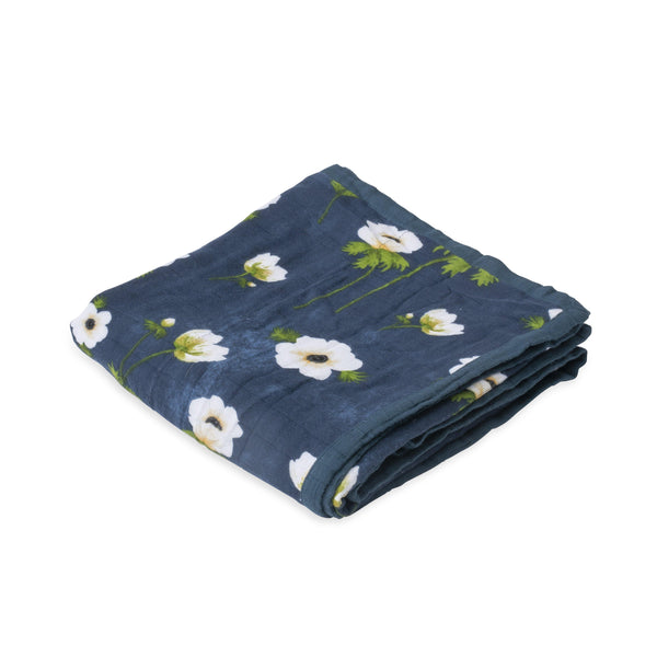 Little Unicorn Deluxe Muslin Quilt White Anemone