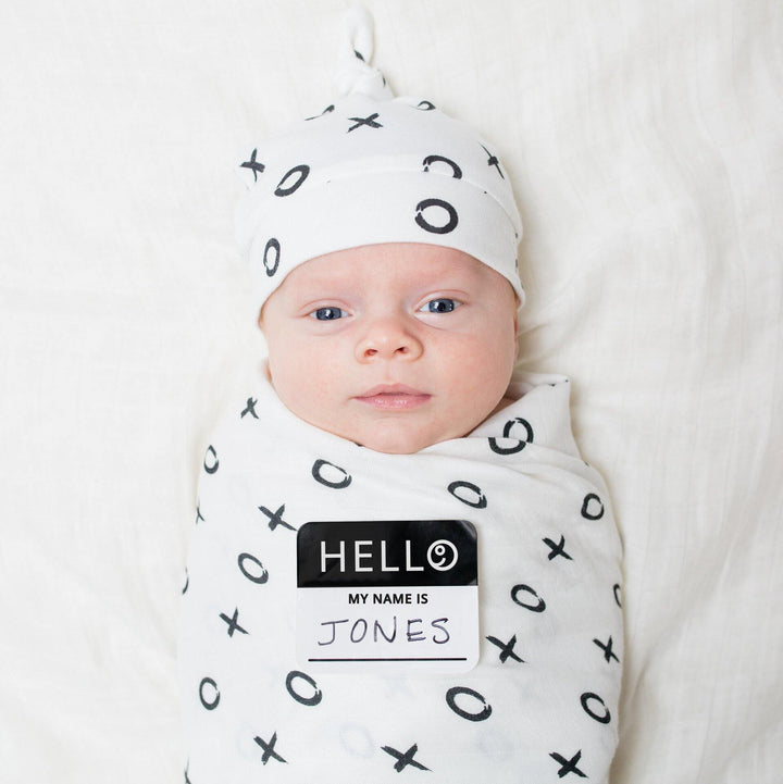 Hello World Set (Bamboo Hat + Swaddle Blanket) - Hugs & Kisses - The Crib