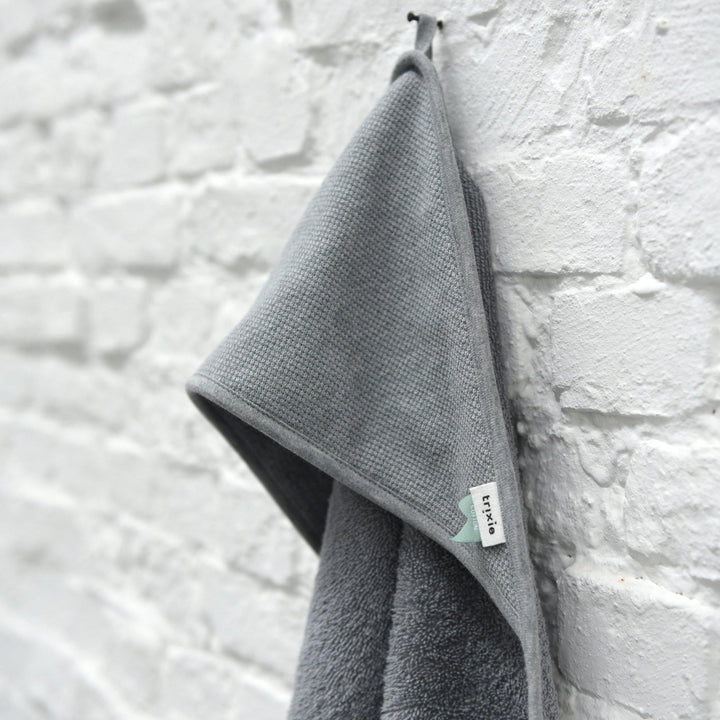 trixie baby hooded towel grain grey